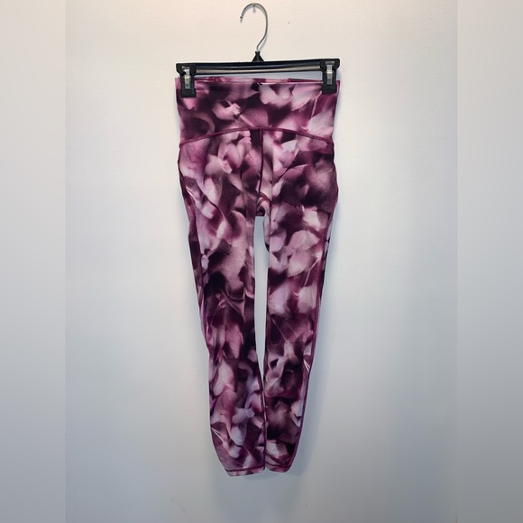 Lululemon crop legging - Picture 2 of 4